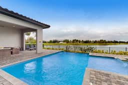 W376E - The Lively Upscale Abode