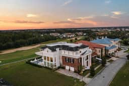 W402E - The Eclectic Colonial Estate