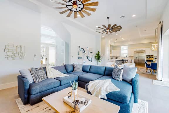 W415E - The Modern Chic Mansion